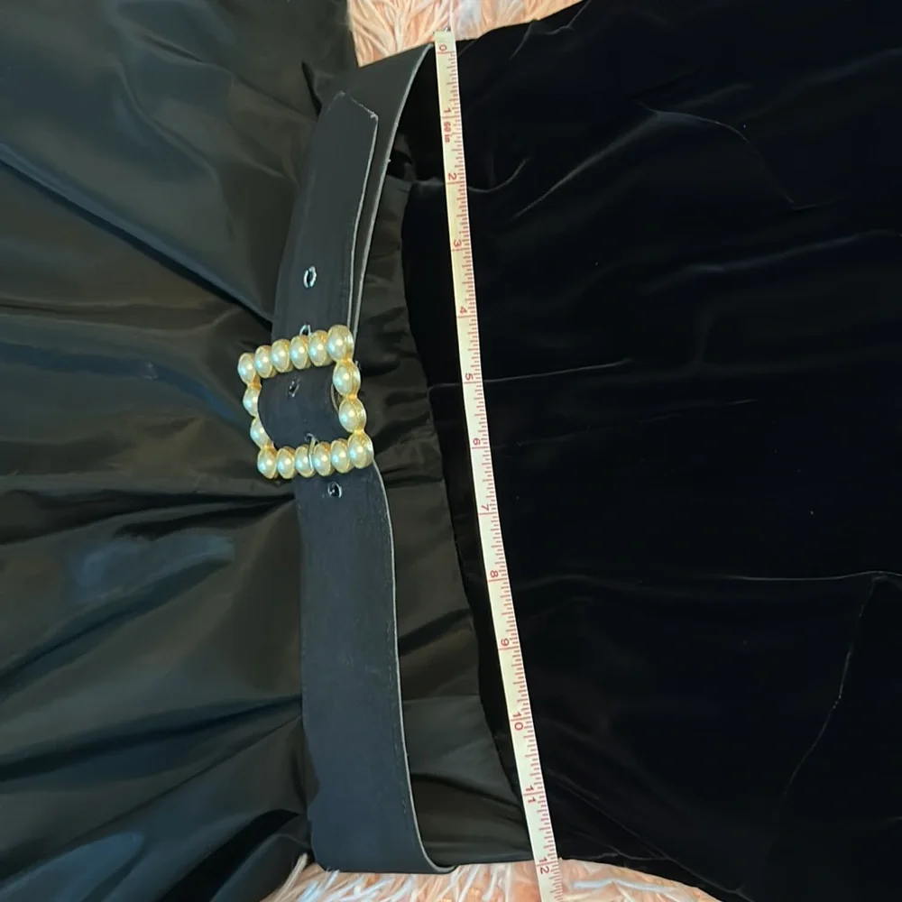Vintage 1940’s velveteen top and taffeta wide skirt black dress. - Picture 6 of 8